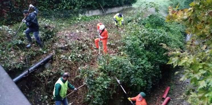 Villongo – Protezione civile all’opera per ripulire il torrente Uria