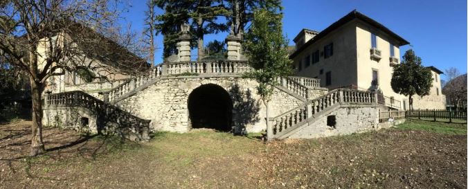 Luzzana: il sindaco Beluzzi riqualifica (quasi a costo zero) lo scalone del castello